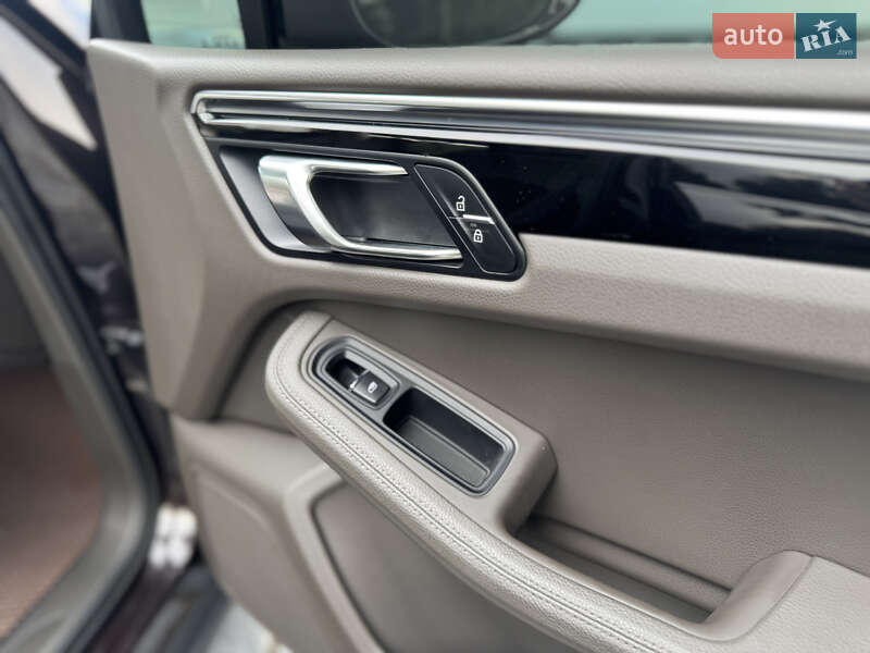 Внедорожник / Кроссовер Porsche Macan 2020 в Киеве фото 64 Внедорожник / Кроссовер Porsche Macan 2020 в Киеве