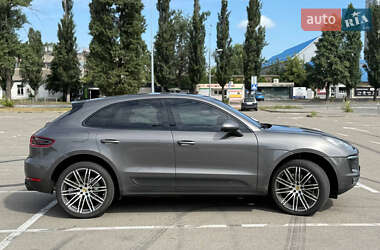 Внедорожник / Кроссовер Porsche Macan 2014 в 