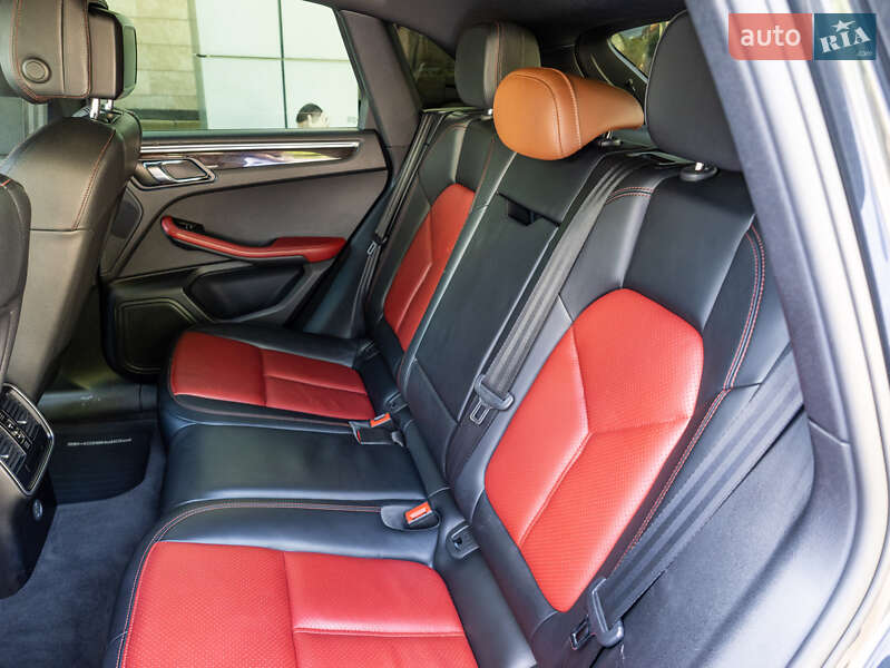 Внедорожник / Кроссовер Porsche Macan 2016 в Киеве фото 10 Внедорожник / Кроссовер Porsche Macan 2016 в Киеве