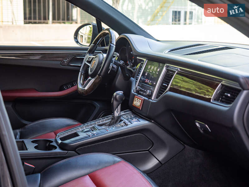 Внедорожник / Кроссовер Porsche Macan 2016 в Киеве фото 13 Внедорожник / Кроссовер Porsche Macan 2016 в Киеве