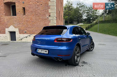 Позашляховик / Кросовер Porsche Macan 2015 в 
