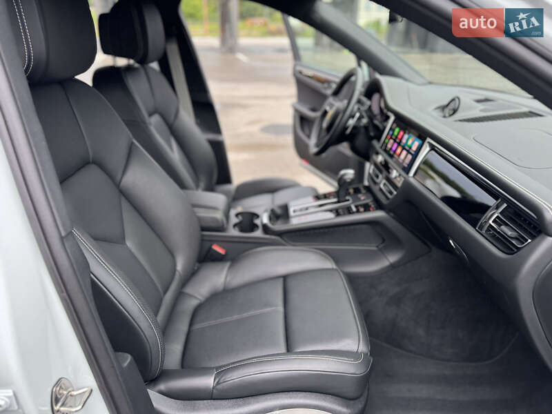 Позашляховик / Кросовер Porsche Macan 2023 в Вінниці