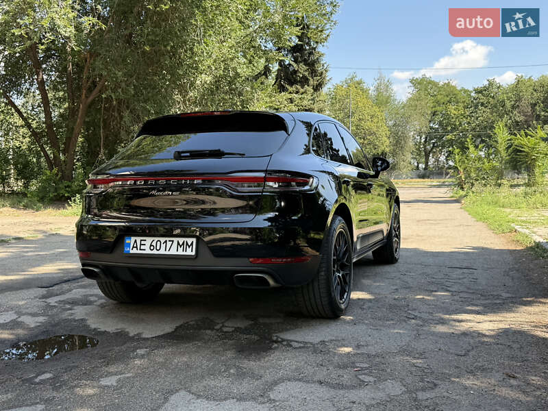 Позашляховик / Кросовер Porsche Macan 2020 в Дніпрі