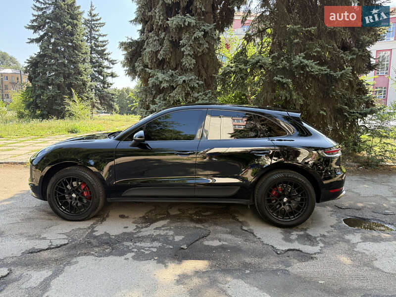 Позашляховик / Кросовер Porsche Macan 2020 в Дніпрі