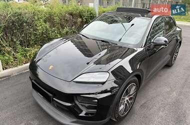 Внедорожник / Кроссовер Porsche Macan 2024 в 