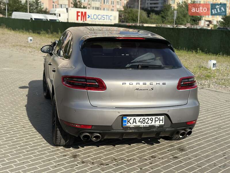 Внедорожник / Кроссовер Porsche Macan 2015 в Киеве