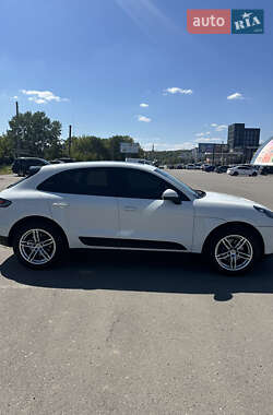 Внедорожник / Кроссовер Porsche Macan 2020 в 