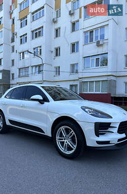 Внедорожник / Кроссовер Porsche Macan 2020 в 