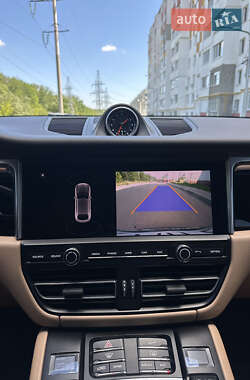 Внедорожник / Кроссовер Porsche Macan 2020 в 
