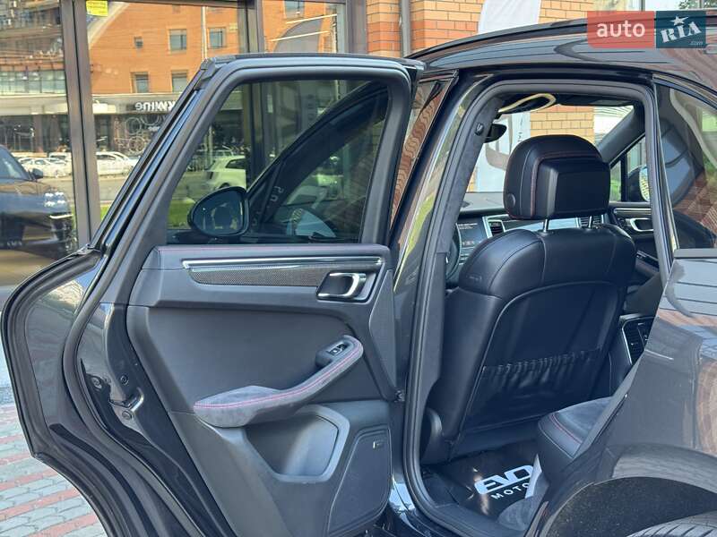 Внедорожник / Кроссовер Porsche Macan 2017 в Киеве фото 32 Внедорожник / Кроссовер Porsche Macan 2017 в Киеве