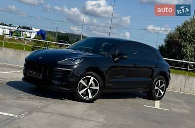 Внедорожник / Кроссовер Porsche Macan 2018 в 