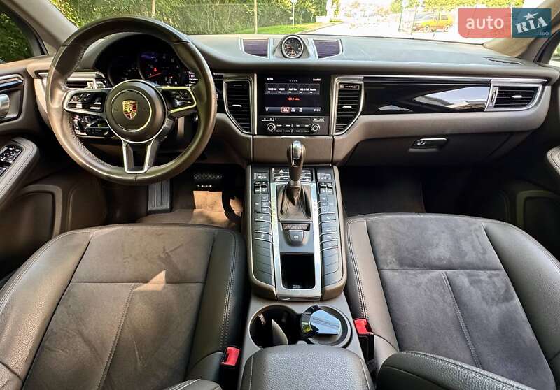 Внедорожник / Кроссовер Porsche Macan 2018 в Киеве фото 29 Внедорожник / Кроссовер Porsche Macan 2018 в Киеве