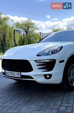 Внедорожник / Кроссовер Porsche Macan 2014 в 