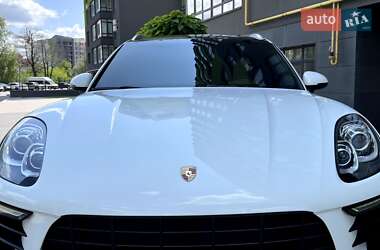 Внедорожник / Кроссовер Porsche Macan 2014 в 