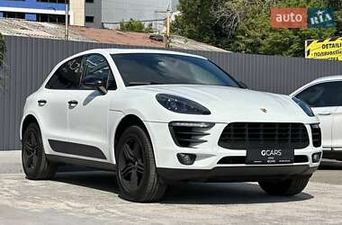 Внедорожник / Кроссовер Porsche Macan 2017 в 