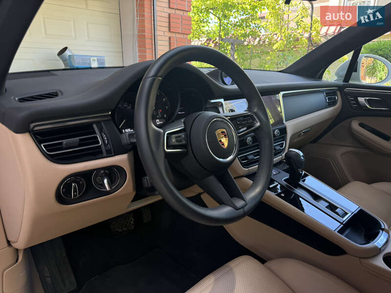 Внедорожник / Кроссовер Porsche Macan 2022 в Одессе