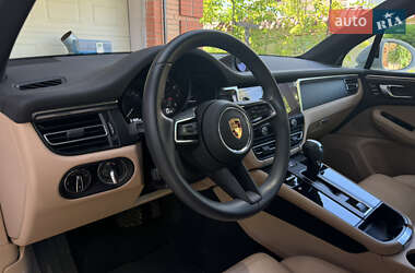 Внедорожник / Кроссовер Porsche Macan 2022 в 