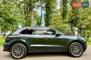Внедорожник / Кроссовер Porsche Macan 2018 в 