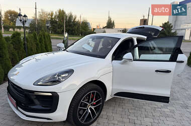 Внедорожник / Кроссовер Porsche Macan 2023 в 