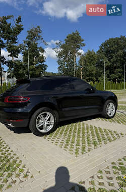 Внедорожник / Кроссовер Porsche Macan 2018 в 