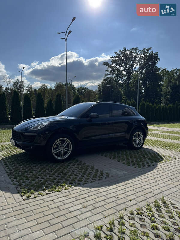 Внедорожник / Кроссовер Porsche Macan 2018 в Харькове