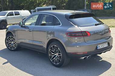 Внедорожник / Кроссовер Porsche Macan 2015 в 