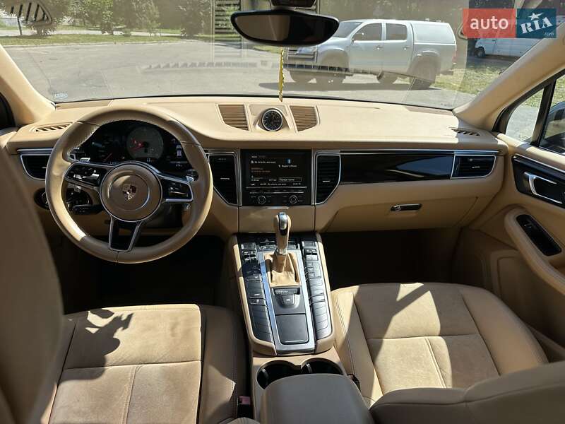 Внедорожник / Кроссовер Porsche Macan 2015 в Львове