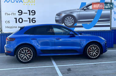 Внедорожник / Кроссовер Porsche Macan 2017 в 