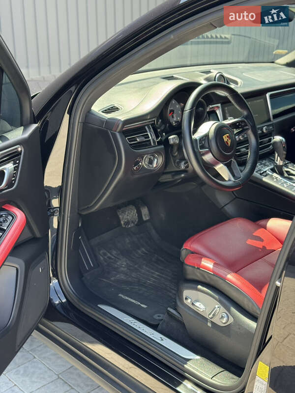 Внедорожник / Кроссовер Porsche Macan 2021 в Коломые