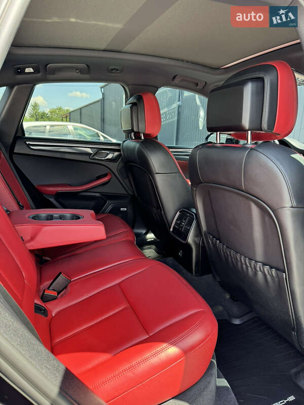 Внедорожник / Кроссовер Porsche Macan 2021 в Коломые