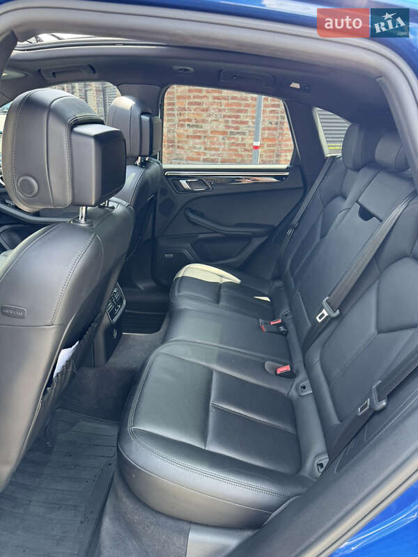 Внедорожник / Кроссовер Porsche Macan 2017 в Львове