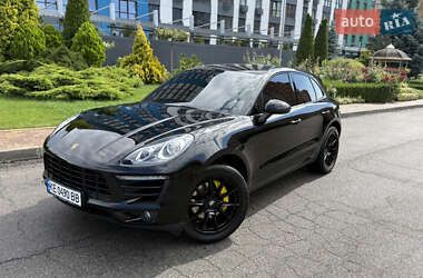 Внедорожник / Кроссовер Porsche Macan 2017 в 