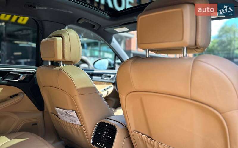 Внедорожник / Кроссовер Porsche Macan 2018 в Черновцах фото 18 Внедорожник / Кроссовер Porsche Macan 2018 в Черновцах