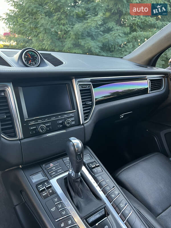 Внедорожник / Кроссовер Porsche Macan 2015 в Киеве фото 24 Внедорожник / Кроссовер Porsche Macan 2015 в Киеве