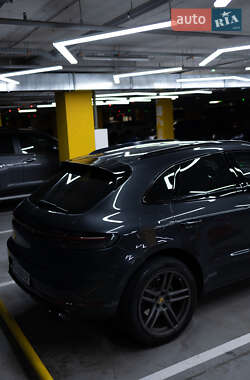 Внедорожник / Кроссовер Porsche Macan 2018 в 
