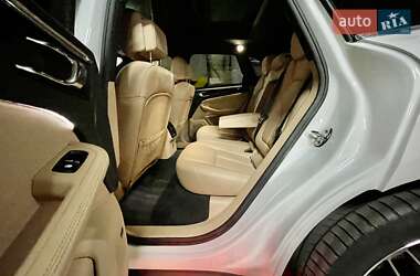 Внедорожник / Кроссовер Porsche Macan 2019 в 
