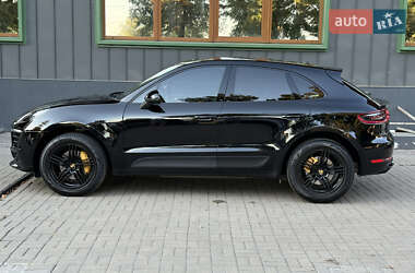 Внедорожник / Кроссовер Porsche Macan 2016 в 