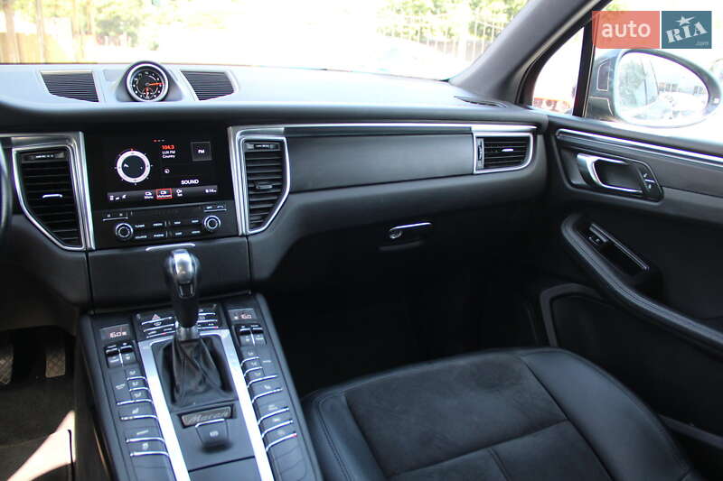 Внедорожник / Кроссовер Porsche Macan 2017 в Одессе