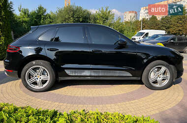 Внедорожник / Кроссовер Porsche Macan 2014 в 