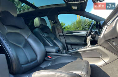 Внедорожник / Кроссовер Porsche Macan 2014 в 