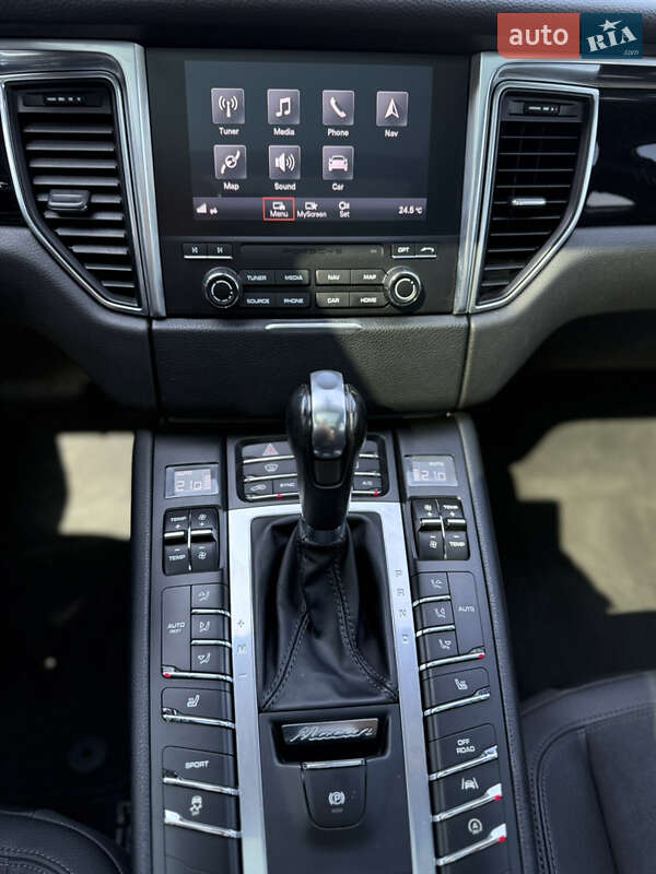 Внедорожник / Кроссовер Porsche Macan 2016 в Львове