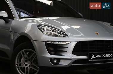 Внедорожник / Кроссовер Porsche Macan 2015 в 