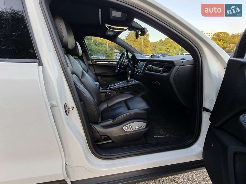 Внедорожник / Кроссовер Porsche Macan 2017 в Днепре