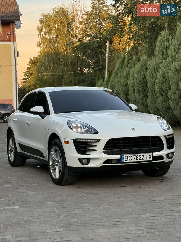 Porsche Macan 2016