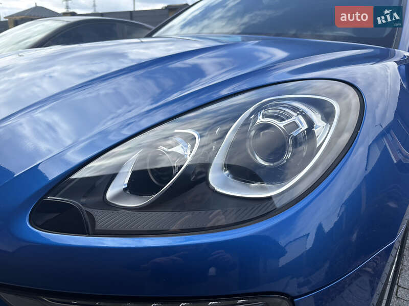 Внедорожник / Кроссовер Porsche Macan 2015 в Киеве фото 3 Внедорожник / Кроссовер Porsche Macan 2015 в Киеве