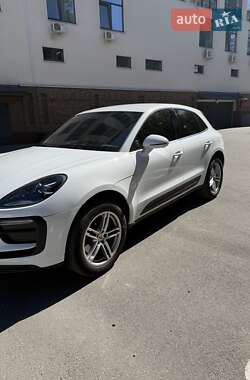 Внедорожник / Кроссовер Porsche Macan 2022 в 
