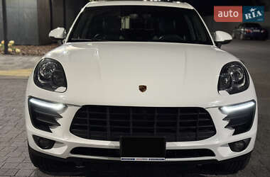 Внедорожник / Кроссовер Porsche Macan 2014 в 