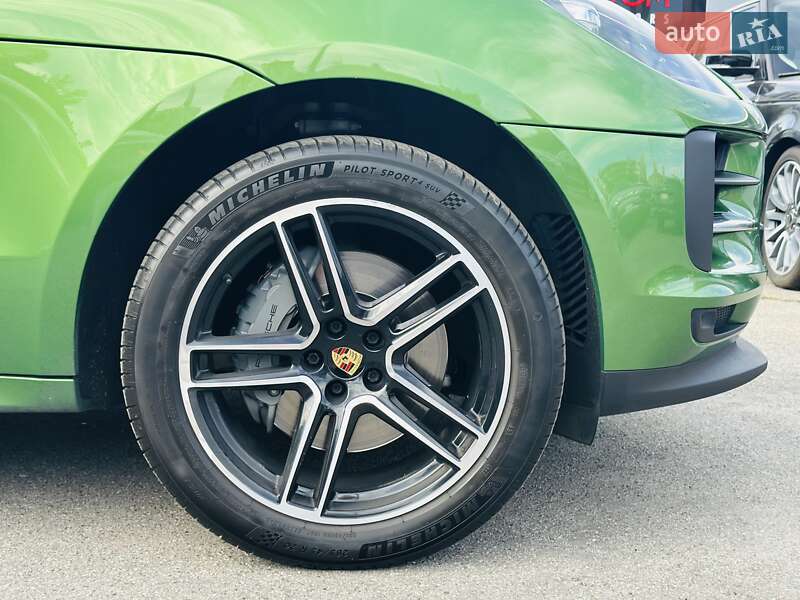 Внедорожник / Кроссовер Porsche Macan 2018 в Киеве