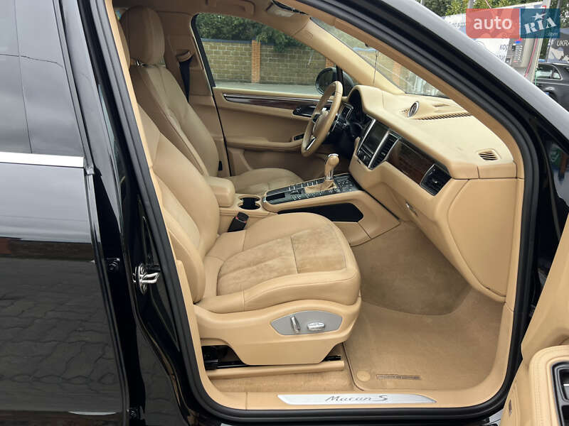 Позашляховик / Кросовер Porsche Macan 2015 в Луцьку фото 36 Позашляховик / Кросовер Porsche Macan 2015 в Луцьку