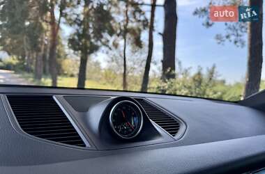 Внедорожник / Кроссовер Porsche Macan 2014 в 
